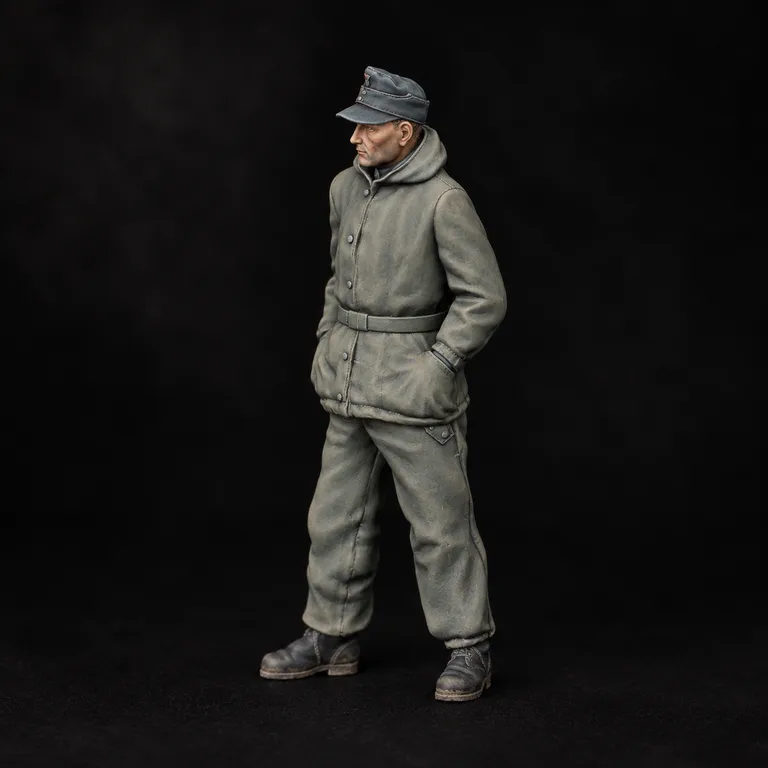 German Winter Tank Crewman — Variant 2B — painted miniature