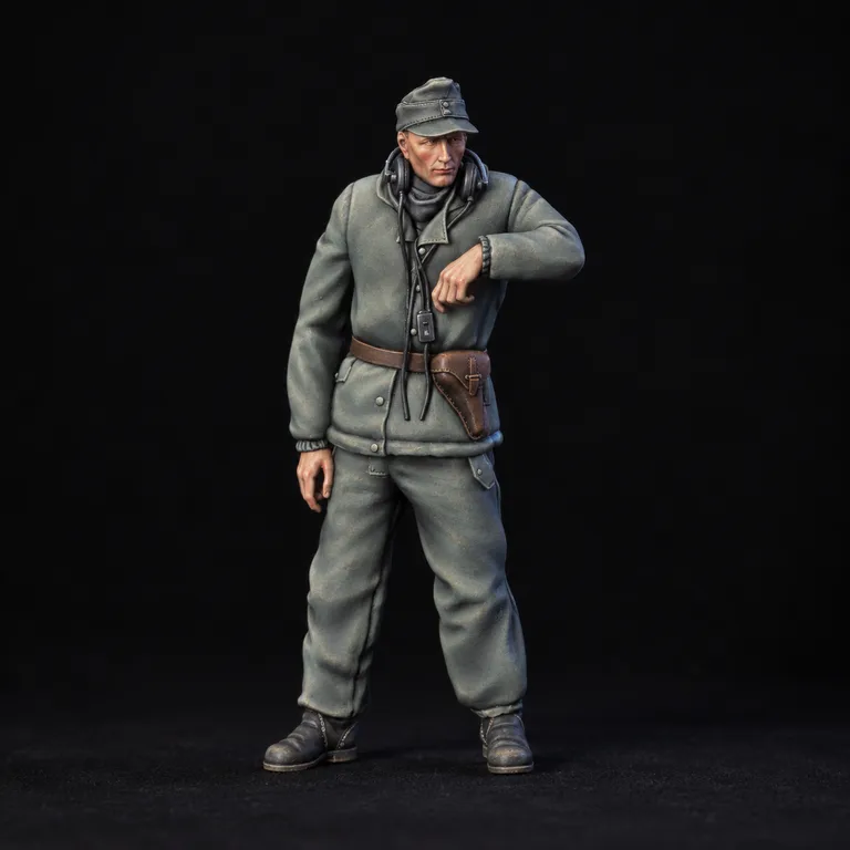 Winter tank crew — field grey